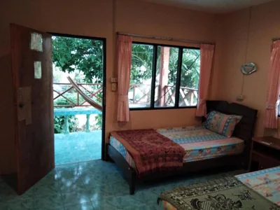 Driepersoonsbungalow met ventilator — Modern Resort